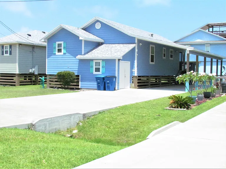 1024 S Live Oak St — Photo 14
