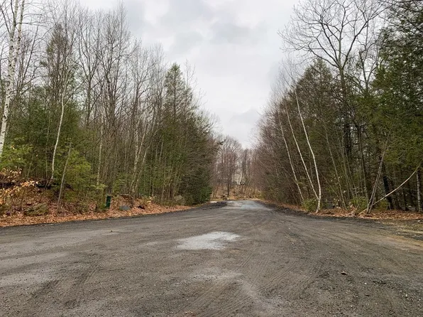 5 Stone Ridge Dr, Leicester, MA 01524