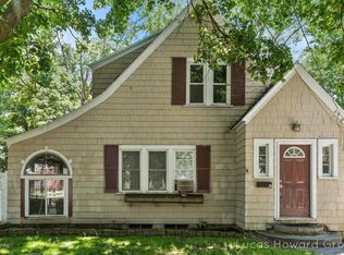 30 Avonlea St SW, Wyoming, MI 49548