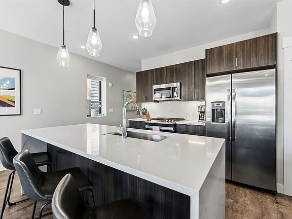 4th image of 930 Blue River Parkway UNIT 534