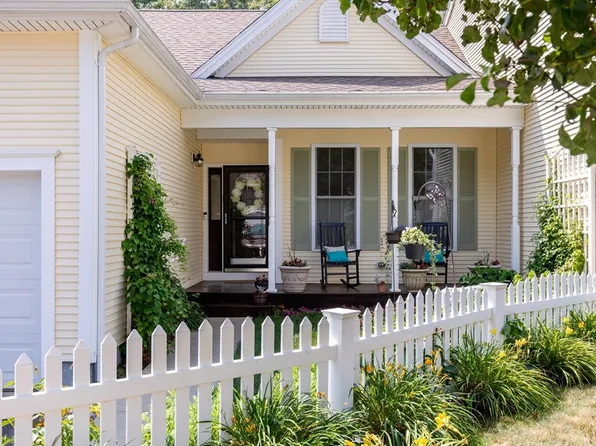 101 Old Field Rd #101, Plymouth, MA 02360