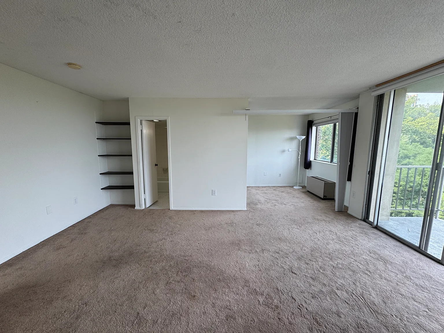 Studio, 550 sqft, $1,450 — Photo 4