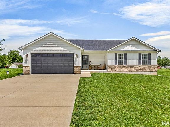 3rd image of 1204 Boone Ct