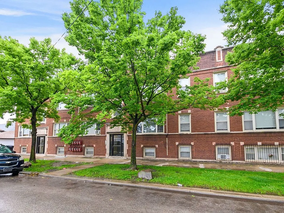 6001-6005 S Richmond St #2915-21