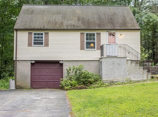 1 1st St, North Reading, MA 01864