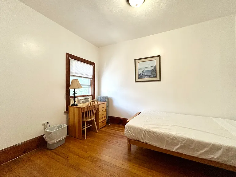 32B Linden St — Photo 6