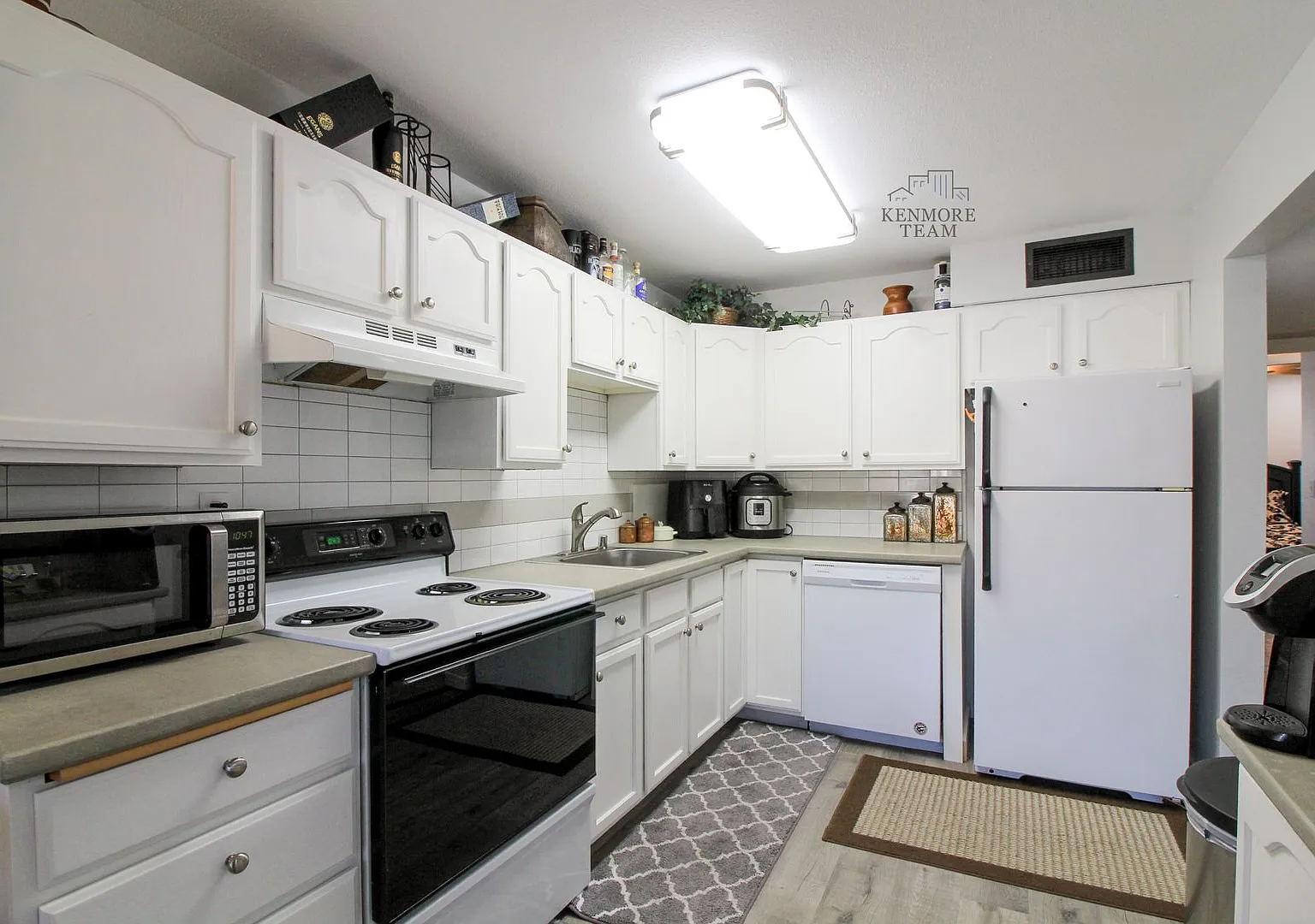 Furnished: 1 Bedroom, 1 Bath Apartment In Richland — Photo 1