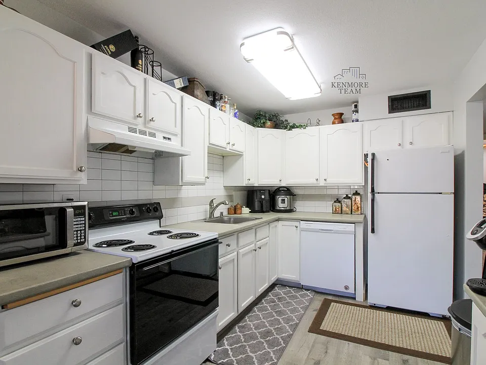 303 Gage Blvd #227