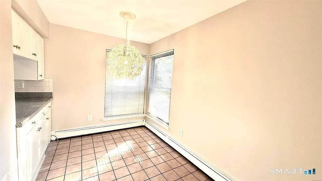 3 bed, 2.5 bath, 1512 sqft, $2,500 — Photo 4