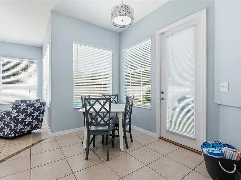 6 Burrell Pl — Photo 25