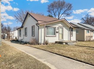 29056 Beechwood St, Garden City, MI 48135