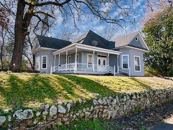 4th image of 602 3rd St