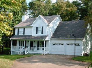 11 Indian Springs Dr, Rydal, GA 30171