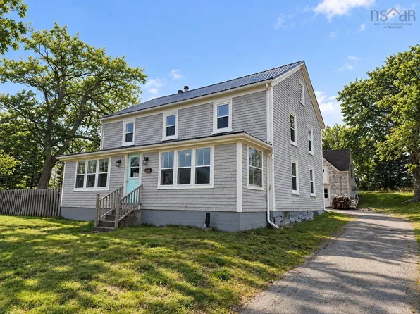 156 Main Shore Rd, Yarmouth, NS B5A 5H1