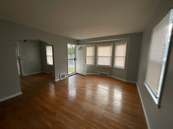3rd image of 17530 Asbury Park