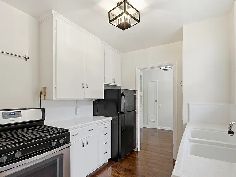 855 Main St #2 — Photo 10