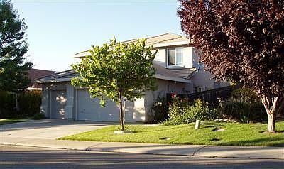 1st image of 972 Cameron Dr