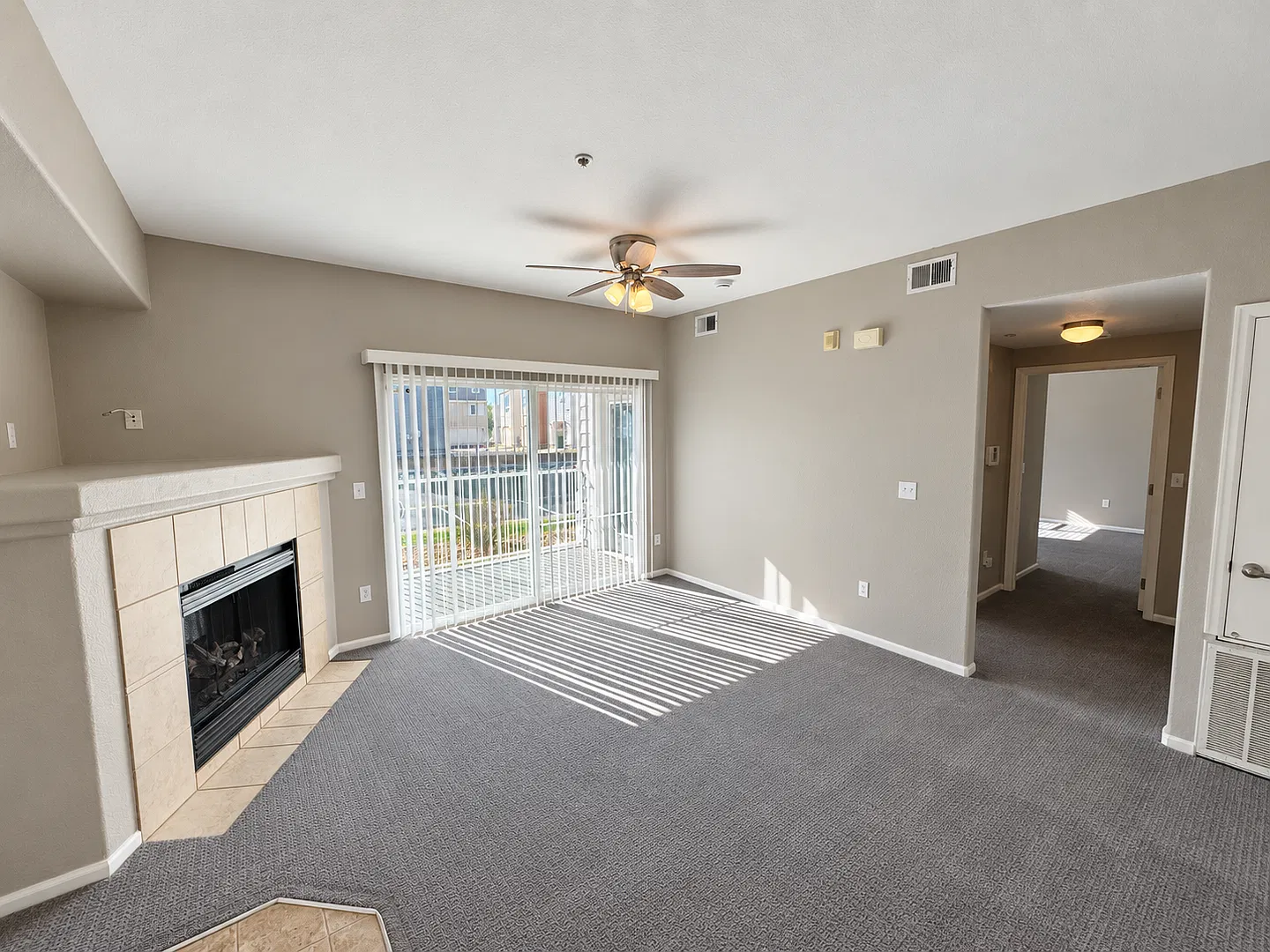 Spacious Pet Friendly 2bd/2ba Condo with Garage! — Photo 1