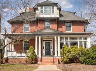 56 William St, Worcester, MA 01609