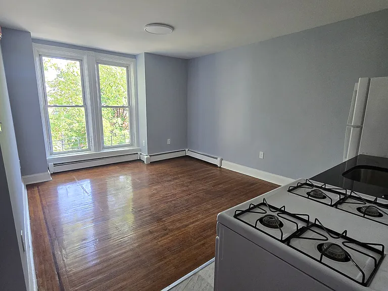 4812 Regent St #3 — Photo 1