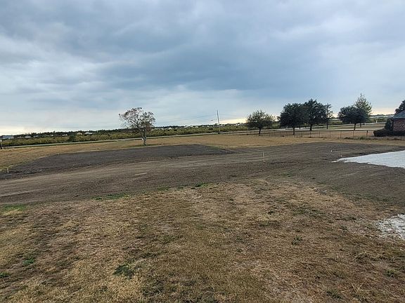 4th image of 807 S Waterplant Rd
