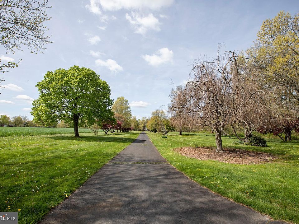47 Smith School Rd, Perkasie, PA 18944 Zillow
