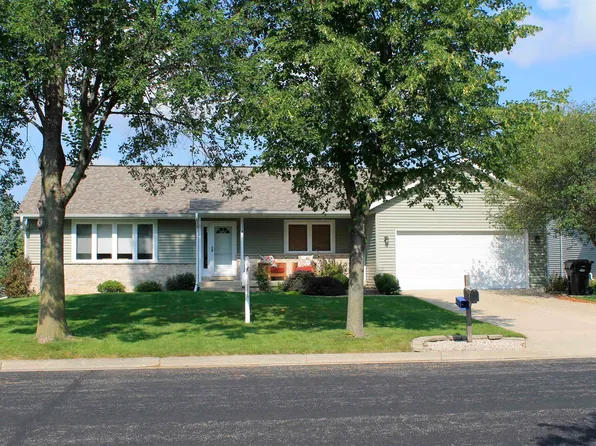 606 Tanglewood Dr, Deforest, WI 53532