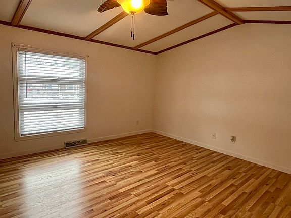 4th image of 20 Conestoga Trl
