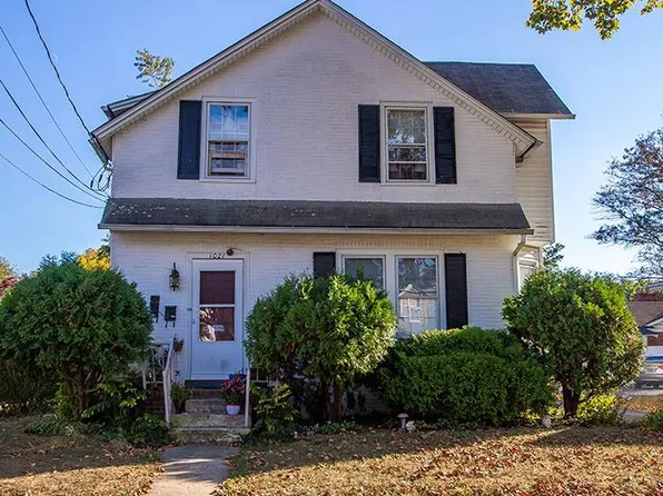 1021 New Pear St, Vineland, NJ 08360