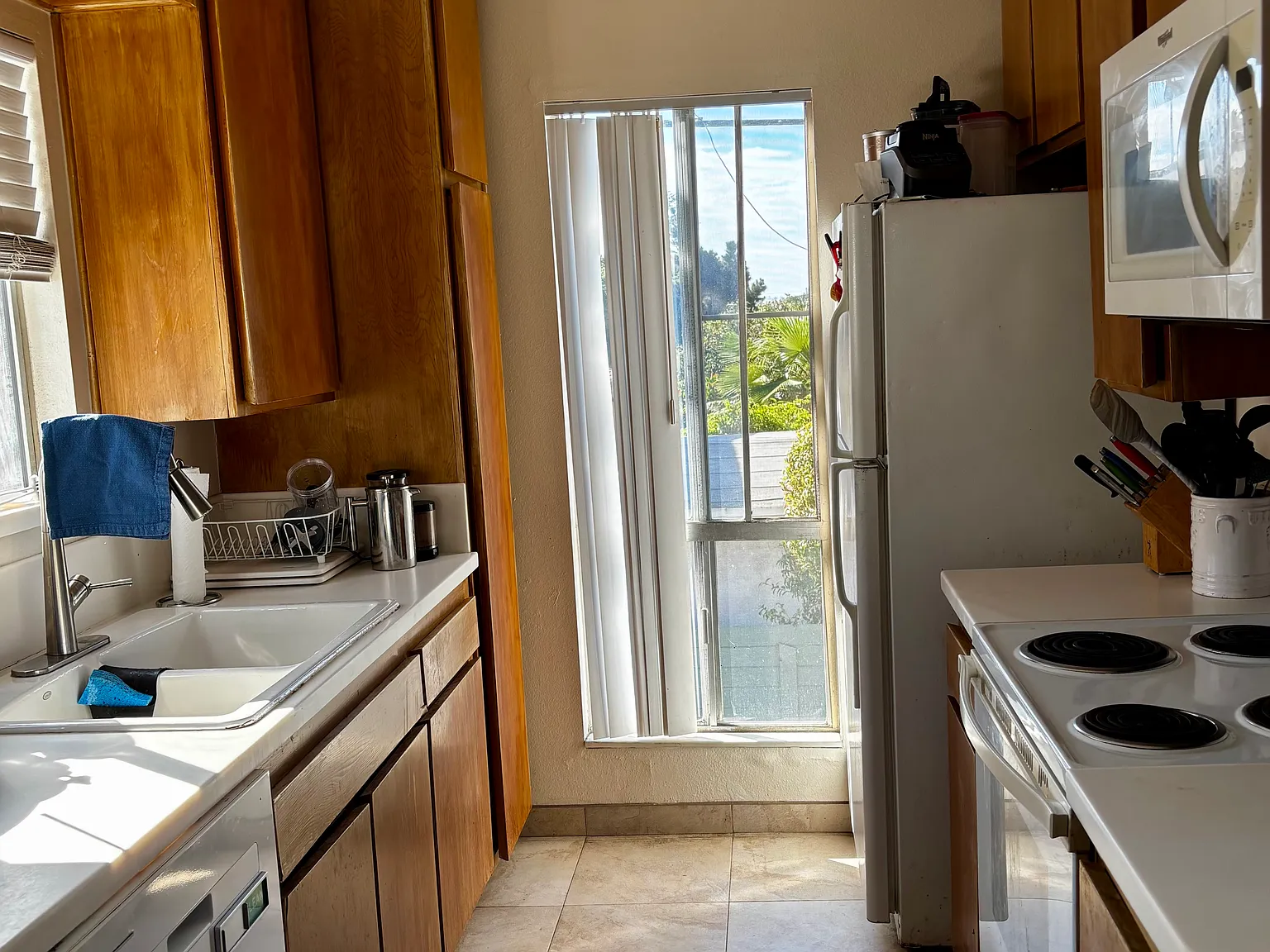 2 bed, $1,300 — Photo 3