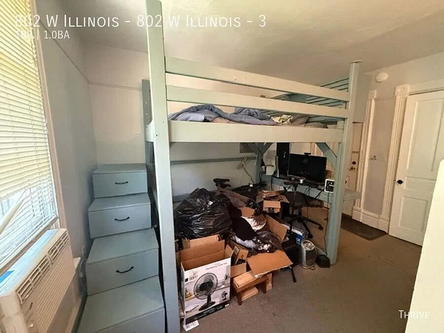 Cozy Apartment Steps From Campus Heat & Water Included! Available August 2027 — Photo 3