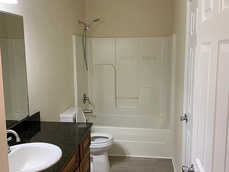 8087 Royal Oak Rd — Photo 8