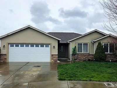 7322 Juniper Ct, White City, OR, 97503
