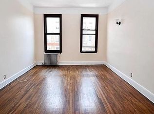 685 Manhattan Ave APT 3R, Brooklyn, NY 11222