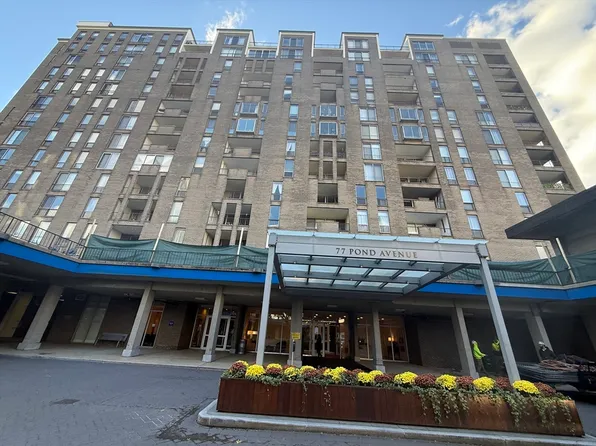 77 Pond Ave APT 1103, Brookline, MA 02445