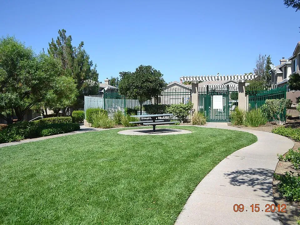 3758 Jasmine Cir