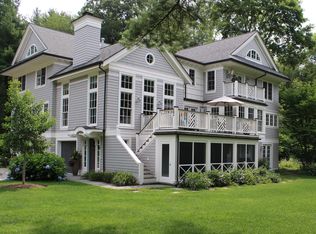 210 Meadowbrook Rd, Weston, MA 02493