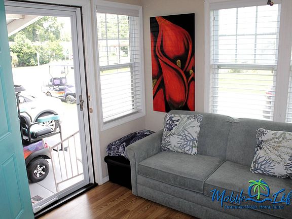 4th image of 3160 Blue Lagoon Dr