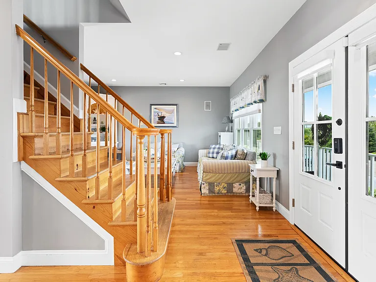 863 Dune Rd — Photo 15
