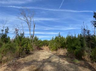 2154 Loring Rd, Camden, MS 39045