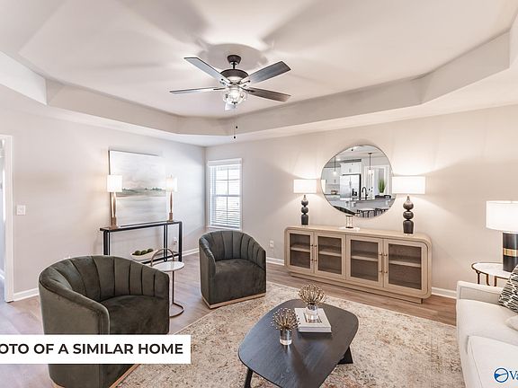 3rd image of 304 Emma Way
