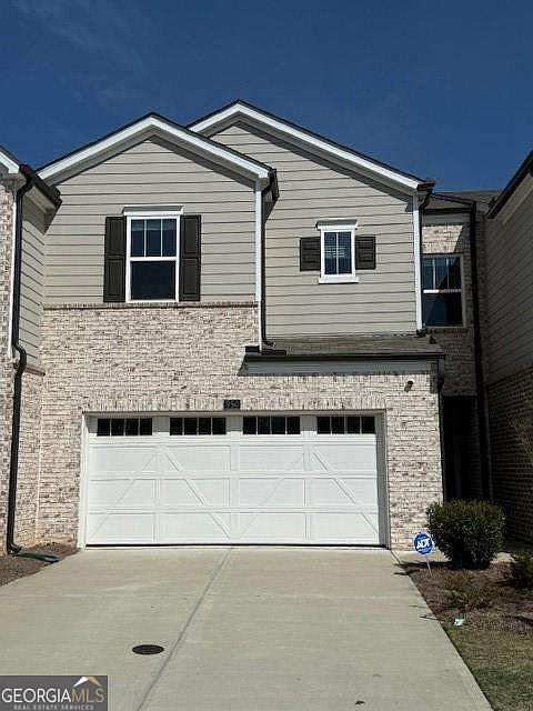 1st image of 950 Sunny Lake Dr