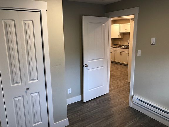 4th image of 1015 Stephens Ave #102
