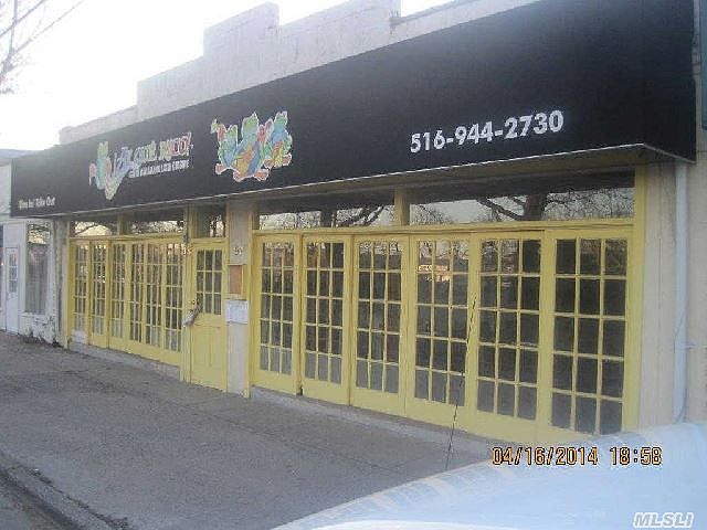 1st image of 95 Manorhaven Blvd