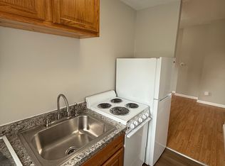 1495 State St #1R1, New Haven, CT 06511