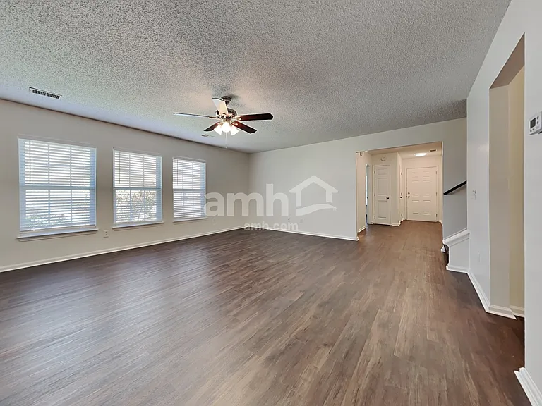 118 Larkspur Dr — Photo 5