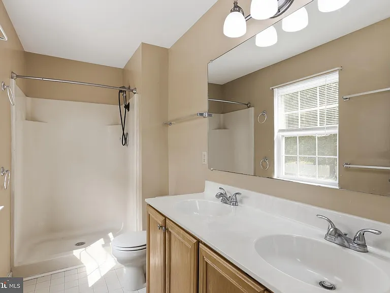 251 N Caroline Pl — Photo 28