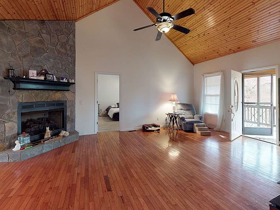 2nd image of 5601 Mountain Valley Way