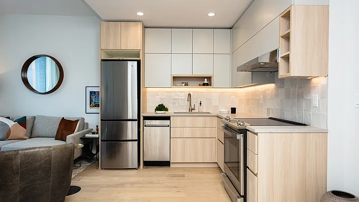 Rented by Nooklyn NYC LLC | media 12