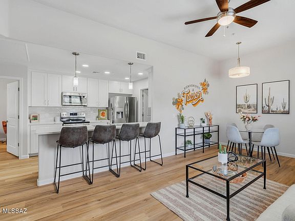 4th image of 2034 E River Rd #203